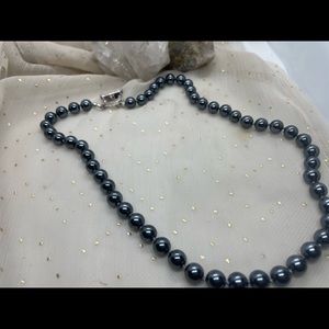 Carolee Freshwater Pearl Necklace 18”